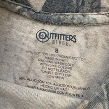 Load image into Gallery viewer, Camo long sleeve t-shirt (Age 8)
