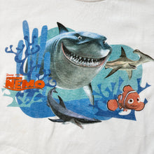 Load image into Gallery viewer, Finding Nemo t-shirt (Age 6/7)
