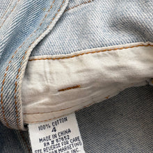 Load image into Gallery viewer, 90s Carters dungaree shortalls (Age 4)
