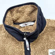 Load image into Gallery viewer, The North Face sherpa fleece (Age 10/12)
