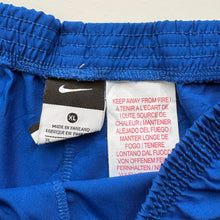 Load image into Gallery viewer, Nike Barcelona shorts (Age 7/8)
