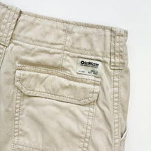 Load image into Gallery viewer, OshKosh cargo shorts (Age 7)
