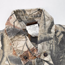 Load image into Gallery viewer, Camo shirt (Age 7/8)
