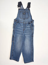 Load image into Gallery viewer, OshKosh dungarees (Age 5)
