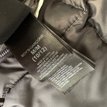 Load image into Gallery viewer, The North Face reversible puffa coat (Age 10/12)
