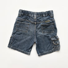 Load image into Gallery viewer, Wrangler Carpenter shorts (Age 5)
