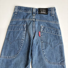 Load image into Gallery viewer, 90s Levi’s baggy jeans (Age 10)
