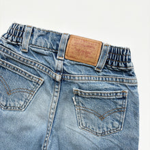 Load image into Gallery viewer, 90s Levi’s 566 denim shorts (Age 4/5)
