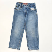 Load image into Gallery viewer, Levi’s 569 jeans (Age 7)
