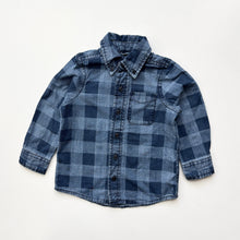 Load image into Gallery viewer, Oshkosh check shirt (Age 3)
