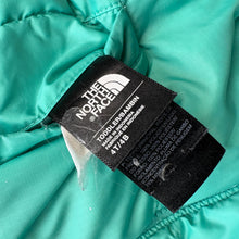 Load image into Gallery viewer, The North Face reversible coat (Age 4)
