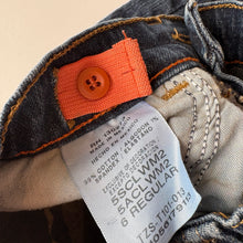 Load image into Gallery viewer, Wrangler jeans (Age 6)
