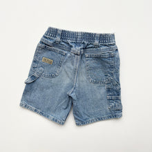 Load image into Gallery viewer, 90s Wrangler carpenter shorts (Age 7)
