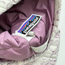 Load image into Gallery viewer, Patagonia Polar Bear puffa coat (Age 2)
