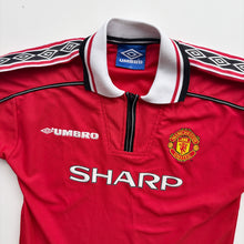 Load image into Gallery viewer, 1998/99 Manchester United kit (Age 10/12)
