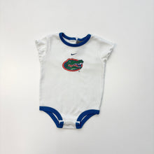 Load image into Gallery viewer, 90s Nike Florida Gators t-shirt (Age 6/9m)
