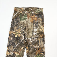 Load image into Gallery viewer, Camo cargos (Age 10/12)
