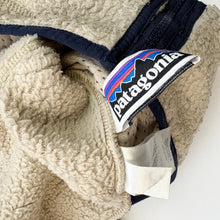 Load image into Gallery viewer, Patagonia sherpa fleece (Age 10)
