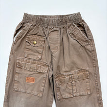 Load image into Gallery viewer, 90s OshKosh trousers (Age 8)
