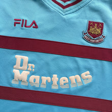 Load image into Gallery viewer, 2001/02 Westham jersey (Age 10/12)
