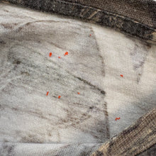 Load image into Gallery viewer, Camo long sleeve t-shirt (Age 6/7)
