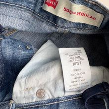 Load image into Gallery viewer, Levi’s 505 jeans (Age 8)
