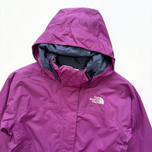 Load image into Gallery viewer, The North Face coat (Age 7/8)
