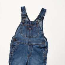 Load image into Gallery viewer, OshKosh dungarees (Age 4)
