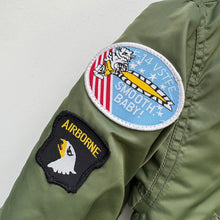 Load image into Gallery viewer, Flight bomber jacket (Age 6/8)
