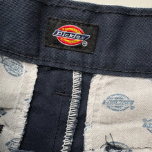 Load image into Gallery viewer, Dickies shorts (Age 12)
