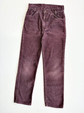 Load image into Gallery viewer, 90s Levi’s corduroy trousers (Age 12)
