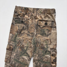 Load image into Gallery viewer, Camo cargos (Age 6/7)
