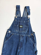Load image into Gallery viewer, 90s Denim dungarees (Age 6/7)
