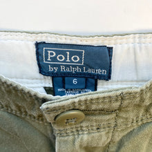 Load image into Gallery viewer, Ralph Lauren shorts (Age 6)
