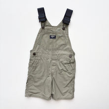 Load image into Gallery viewer, OshKosh dungaree shortalls (Age 4)
