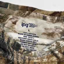 Load image into Gallery viewer, Camo long sleeve t-shirt (Age 8/10)
