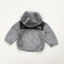 Load image into Gallery viewer, The North Face fleece (Age 3/6m)
