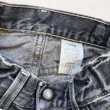 Load image into Gallery viewer, Levi’s 569 shorts (Age 6)
