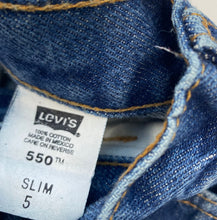 Load image into Gallery viewer, 90s Levi’s 550 jeans (Age 5)
