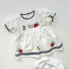 Load image into Gallery viewer, 90s Strawberry dress (Age 3/6m)
