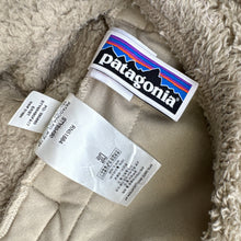 Load image into Gallery viewer, Patagonia Sherpa Fleece (Age 7/8)

