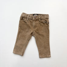Load image into Gallery viewer, OshKosh corduroy trousers (Age 6m)
