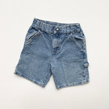 Load image into Gallery viewer, 90s Wrangler carpenter shorts (Age 7)
