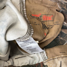 Load image into Gallery viewer, Camo cargos (Age 6/7)
