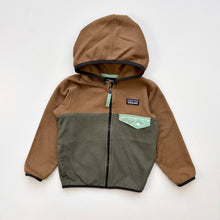 Load image into Gallery viewer, Patagonia fleece (Age 3)
