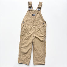 Load image into Gallery viewer, OshKosh dungarees (Age 3)
