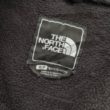 Load image into Gallery viewer, The North Face fleece (Age 7/8)
