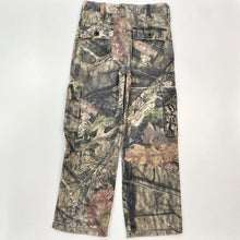 Load image into Gallery viewer, Camo cargos (Age 8)
