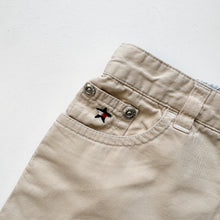 Load image into Gallery viewer, Tommy Hilfiger shorts (Age 3)
