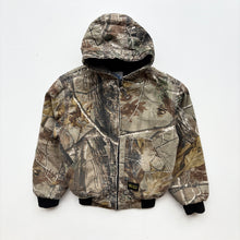 Load image into Gallery viewer, 90s Walls Camo Workwear jacket (Age 6/7)
